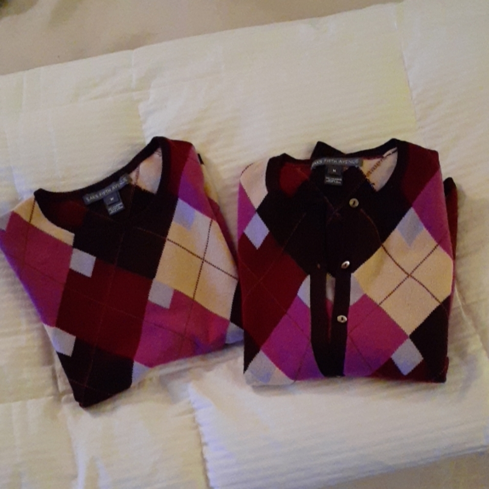 SAKS FIFTH AVENUE CASHMERE SWEATER SET